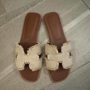 Hermes Oran Canvas Tan and Cream Women's Sandals